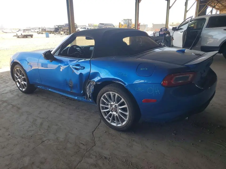 2017 FIAT 124 SPIDER CLASSICA  