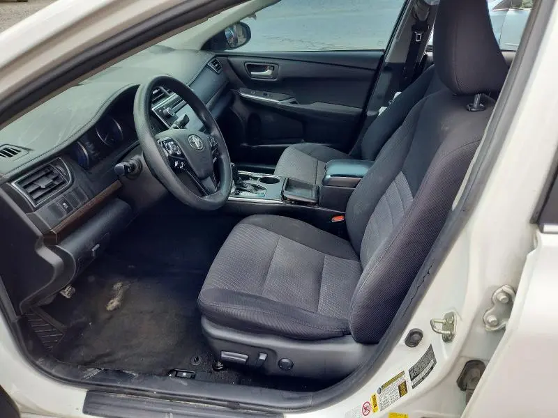 2016 TOYOTA CAMRY LE  