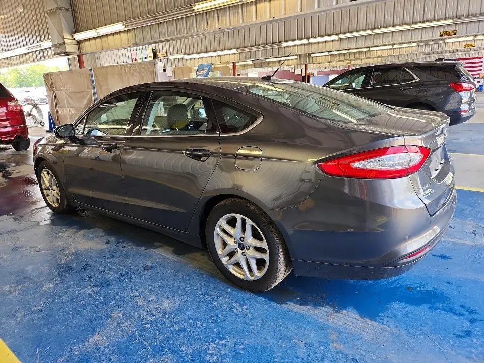 2015 FORD FUSION SE  