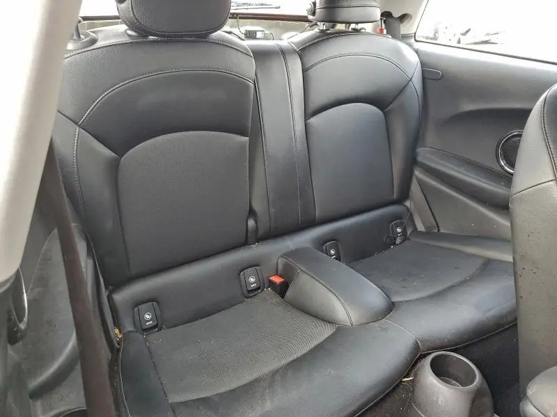 2018 MINI COOPER   