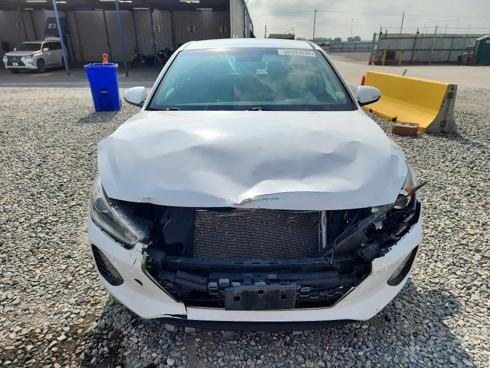 2018 HYUNDAI ELANTRA GT BASE  