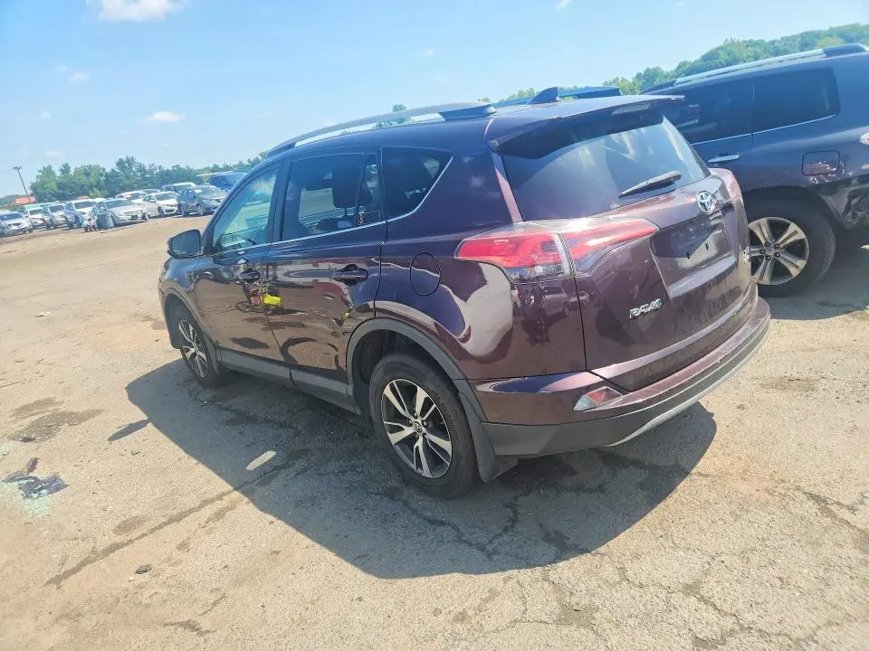 2018 TOYOTA RAV4 XLE  