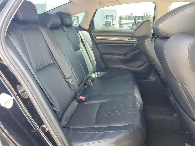 2018 HONDA ACCORD TOURING  