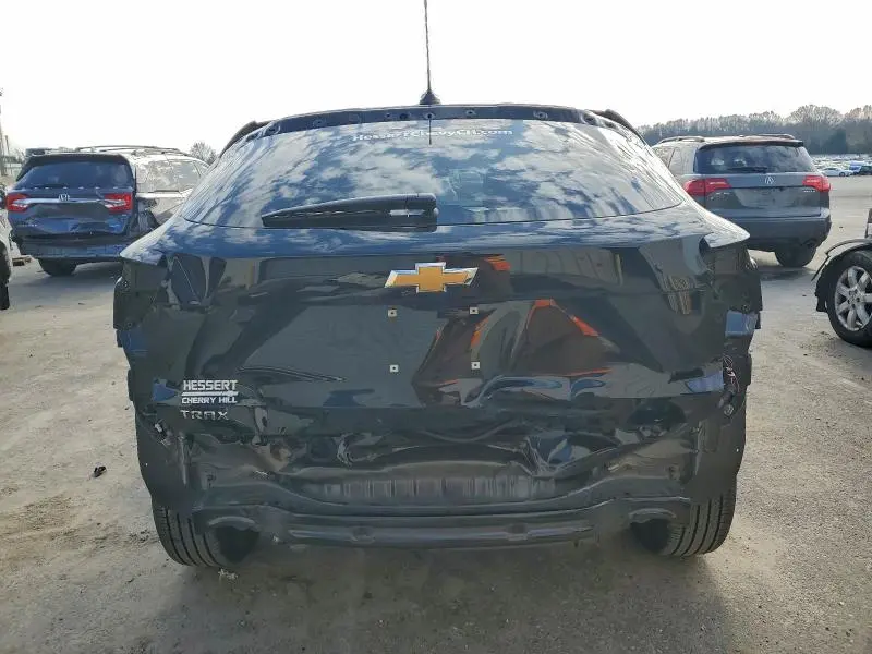 2025 CHEVROLET TRAX LS  