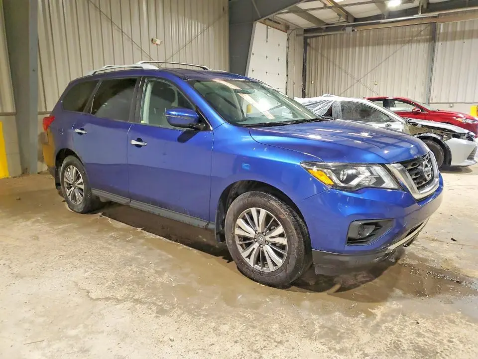 2019 NISSAN PATHFINDER S  