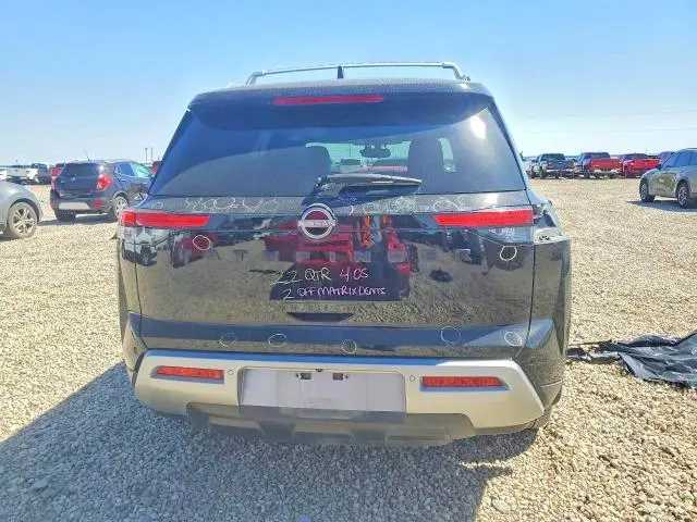 2022 NISSAN PATHFINDER SL  