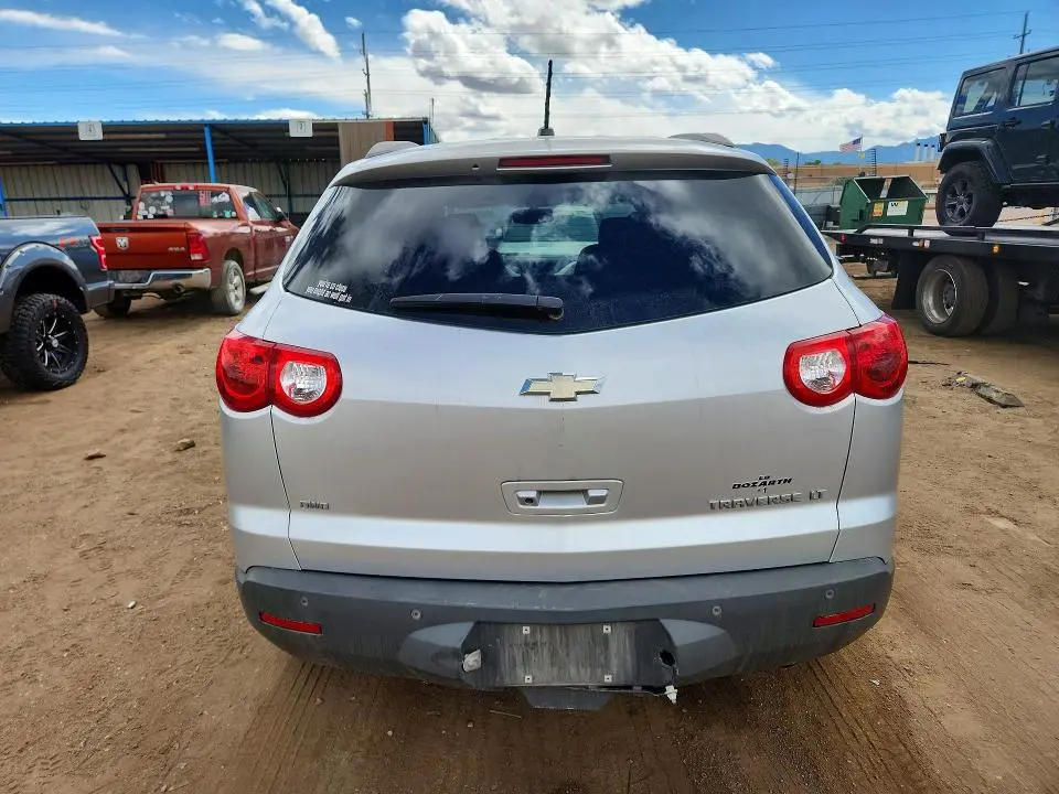 2012 CHEVROLET TRAVERSE LT  