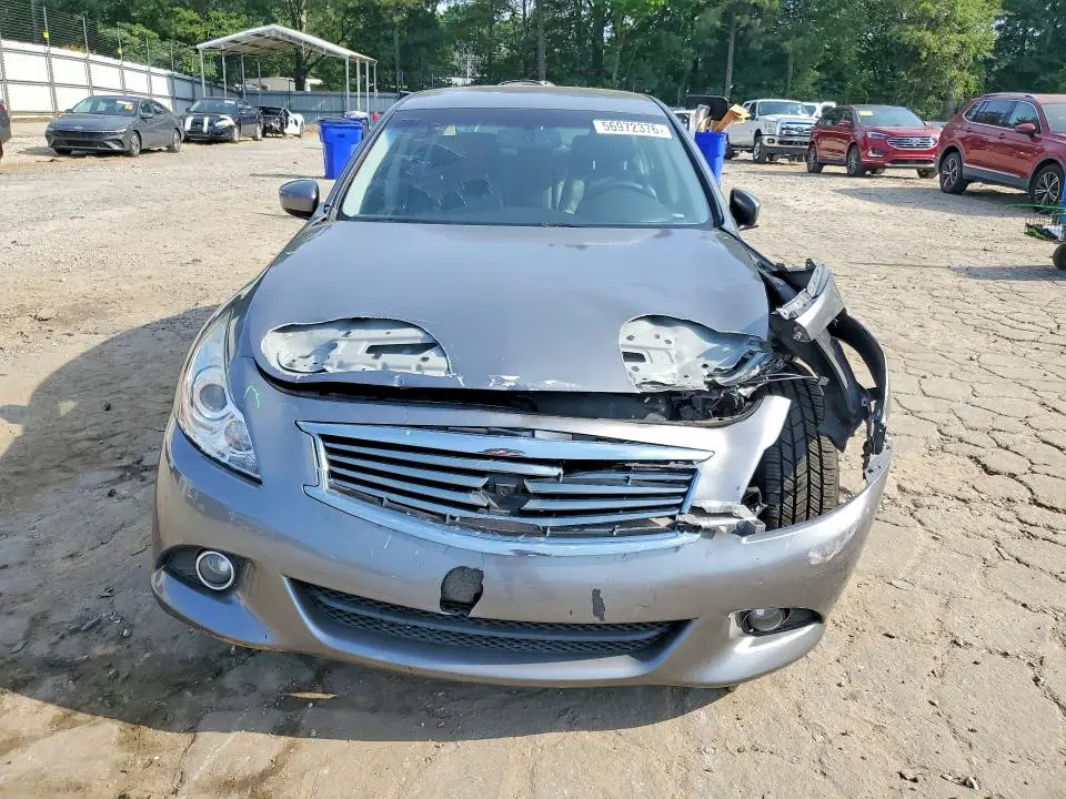 2015 INFINITI Q40 BASE  