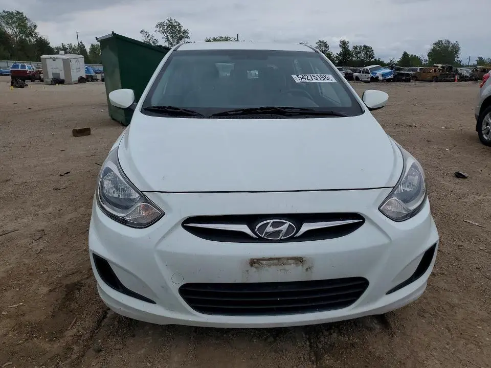 2013 HYUNDAI ACCENT GS  