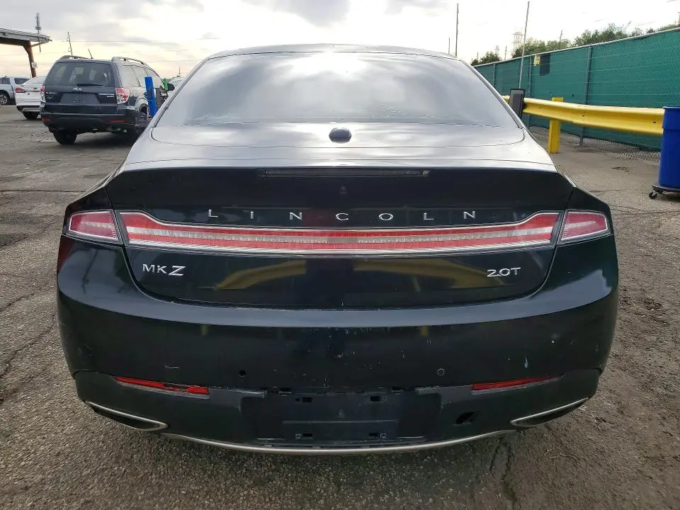 2017 LINCOLN MKZ PREMIERE  