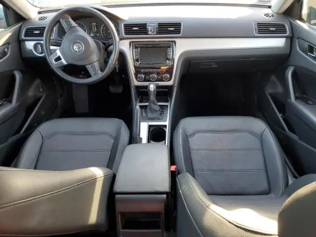 2012 VOLKSWAGEN PASSAT SE  
