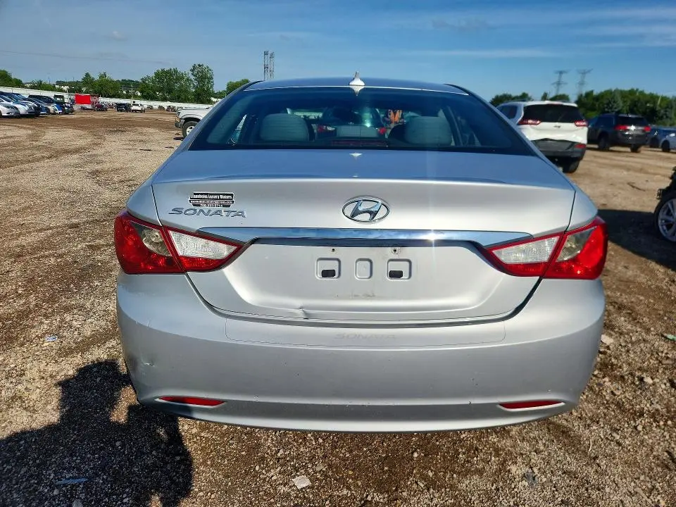 2013 HYUNDAI SONATA GLS  