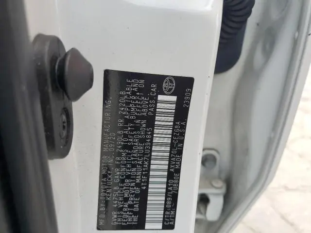 2020 TOYOTA CAMRY XLE  