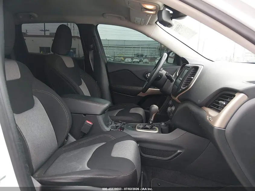 2018 JEEP CHEROKEE LATITUDE 4X4