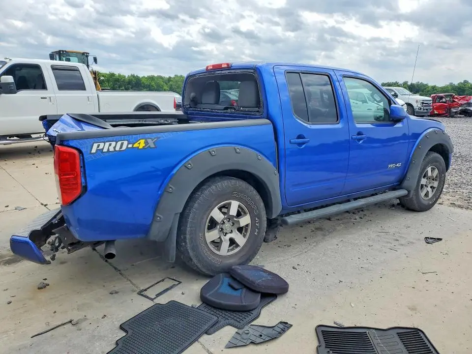 2013 NISSAN FRONTIER S  