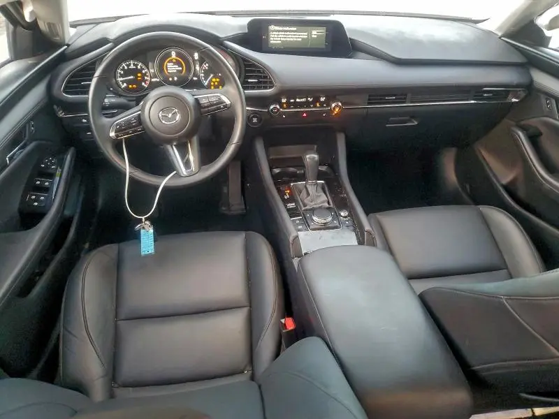 2025 MAZDA 3 PREFERRED  