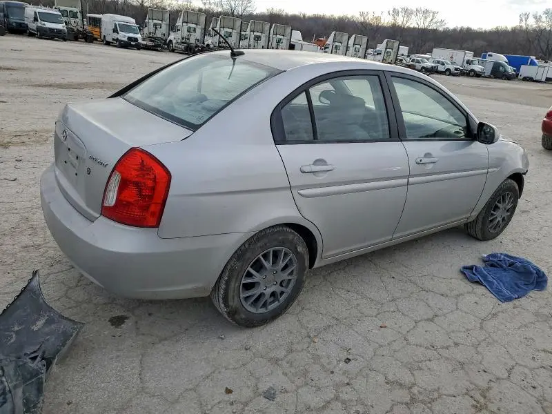 2010 HYUNDAI ACCENT GLS  