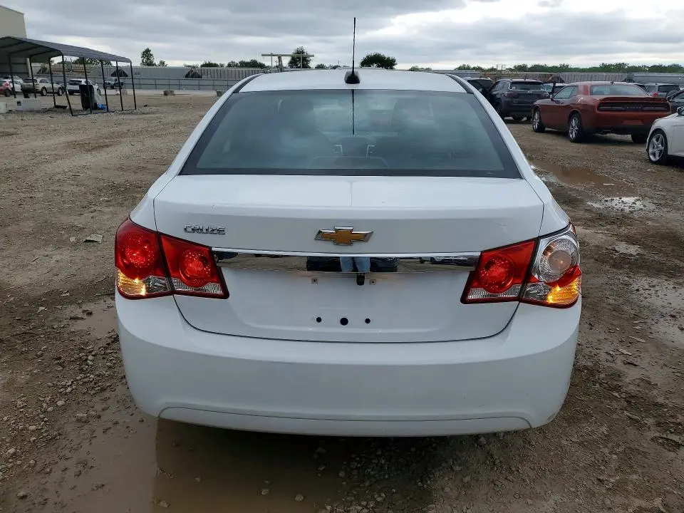 2015 CHEVROLET CRUZE LS  