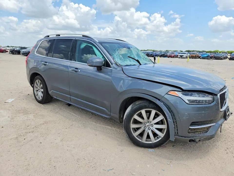 2018 VOLVO XC90 T6  