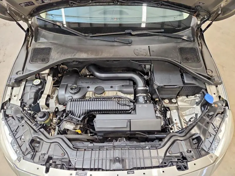 2015 VOLVO V60 PLATINUM  