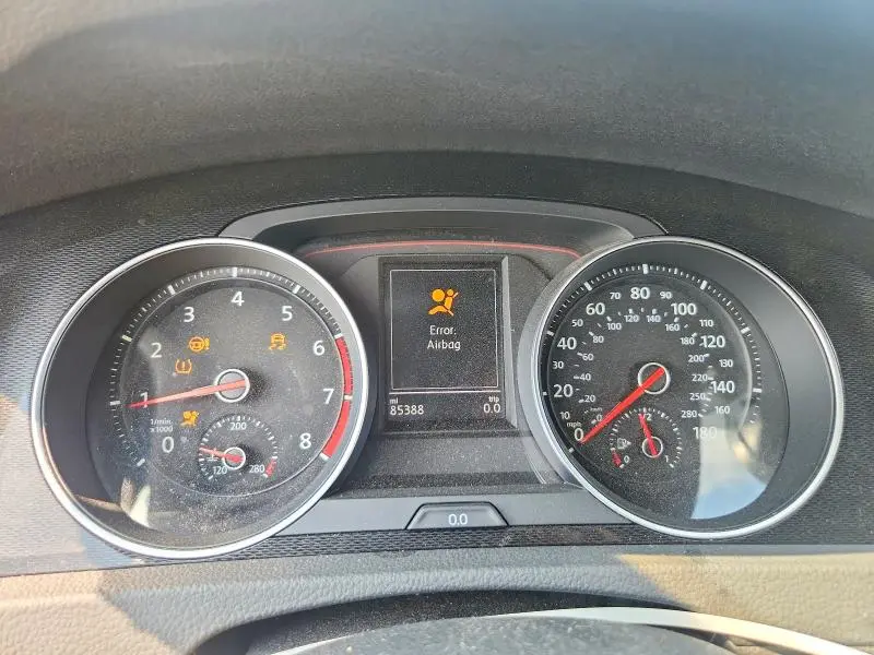 2016 VOLKSWAGEN GTI S/SE  