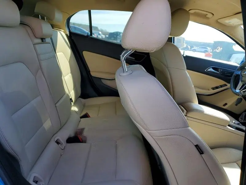 2015 MERCEDES-BENZ GLA 250 4MATIC  