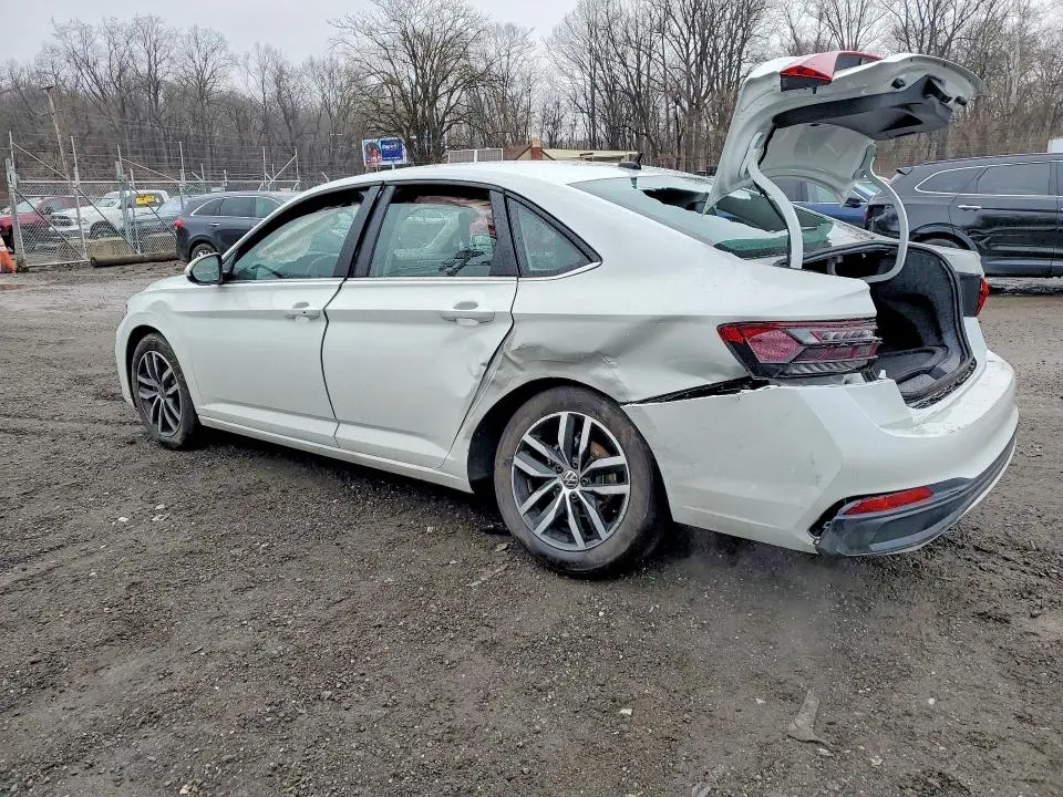 2025 VOLKSWAGEN JETTA SE  