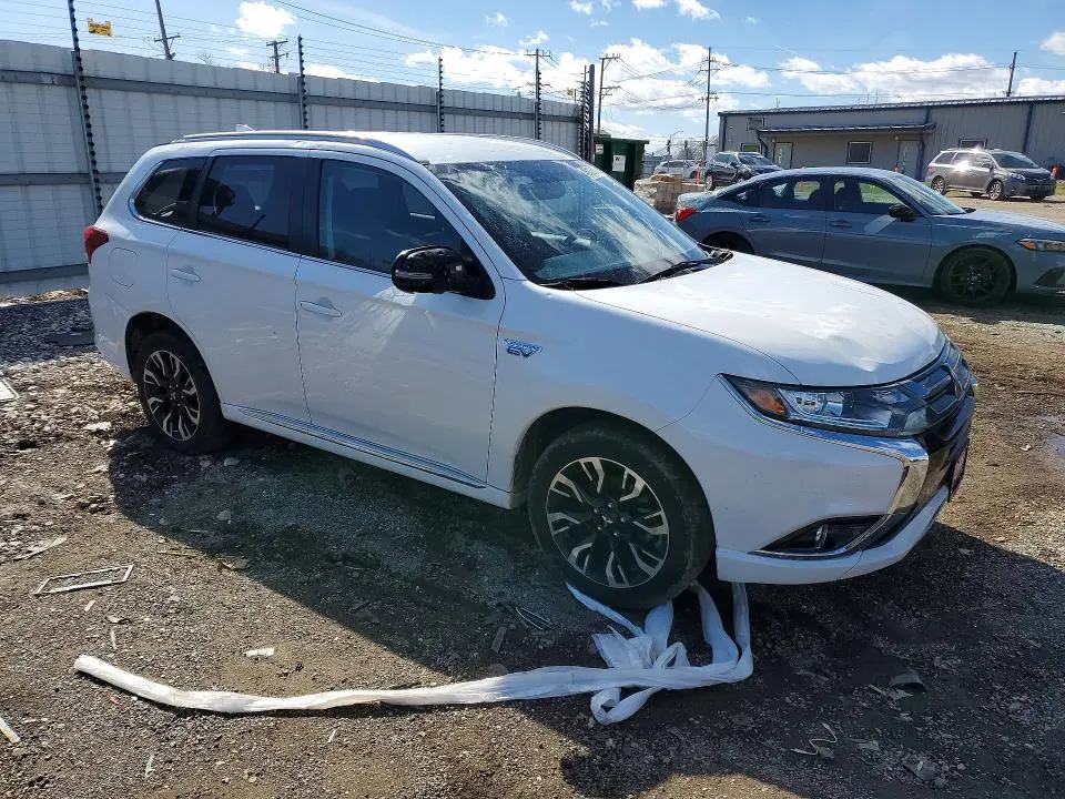 2018 MITSUBISHI OUTLANDER SE  
