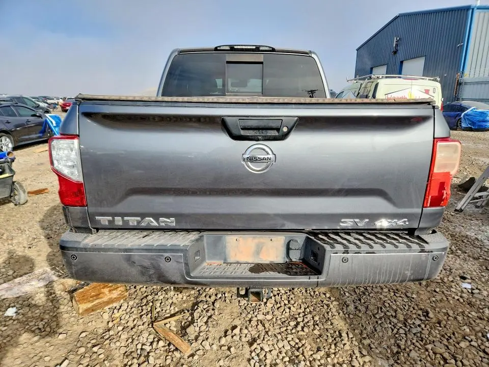 2018 NISSAN TITAN SV  