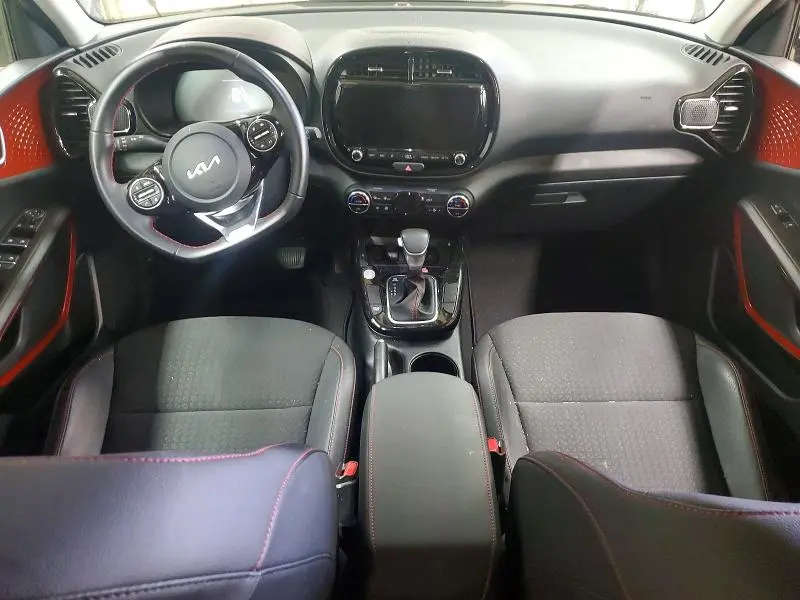 2025 KIA SOUL GT LINE  