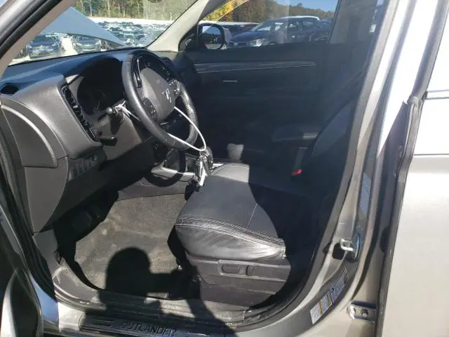 2019 MITSUBISHI OUTLANDER SE