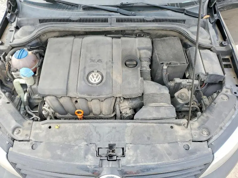 2012 VOLKSWAGEN JETTA SE  