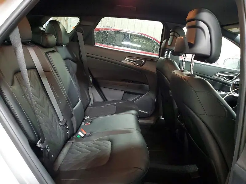 2025 KIA SPORTAGE X-LINE  