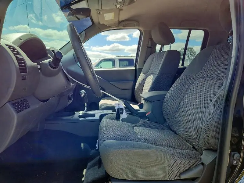 2019 NISSAN FRONTIER SV  