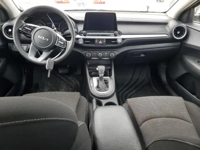 2022 KIA FORTE FE  