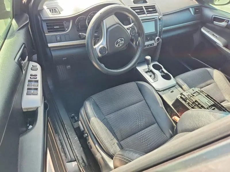 2014 TOYOTA CAMRY SE  