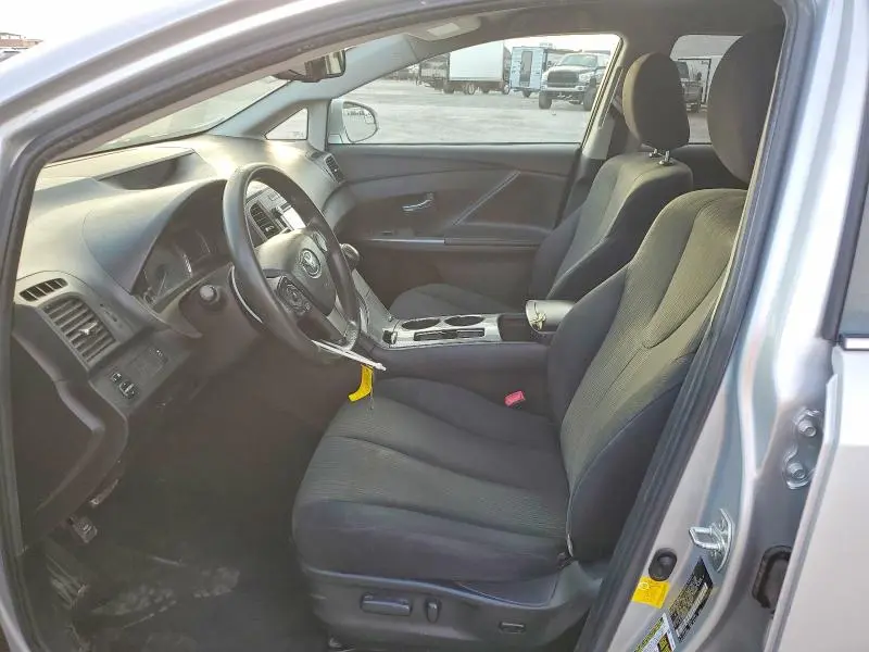 2013 TOYOTA VENZA LE  
