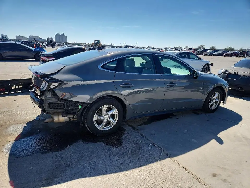 2020 HYUNDAI SONATA SE  