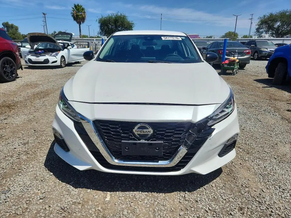 2020 NISSAN ALTIMA SR  