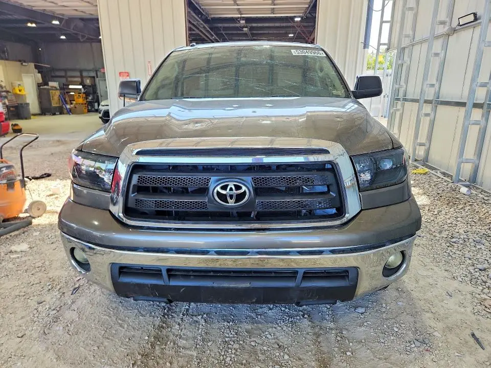 2011 TOYOTA TUNDRA DOUBLE CAB SR5  