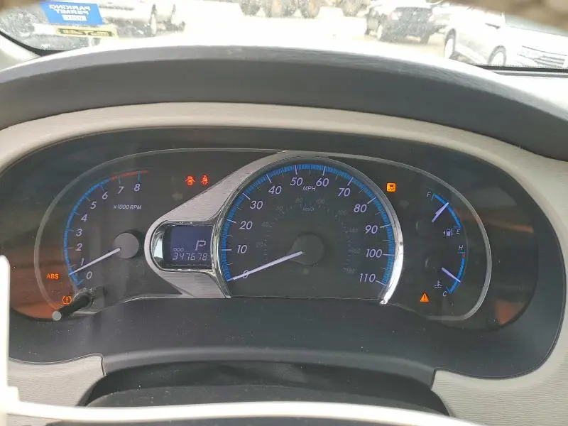 2013 TOYOTA SIENNA XLE 8-PASSENGER  