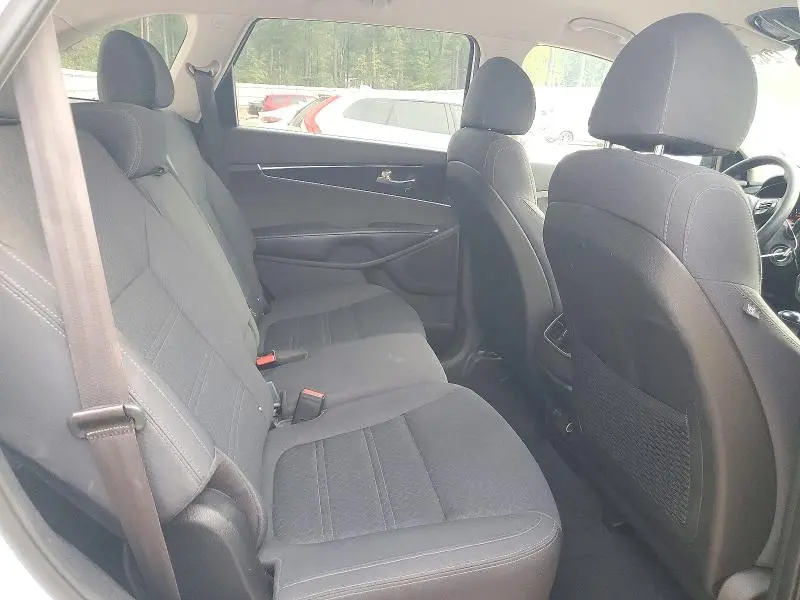 2018 KIA SORENTO LX V6  