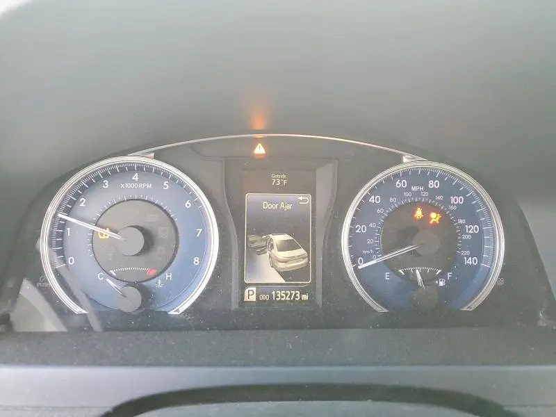 2016 TOYOTA CAMRY LE  