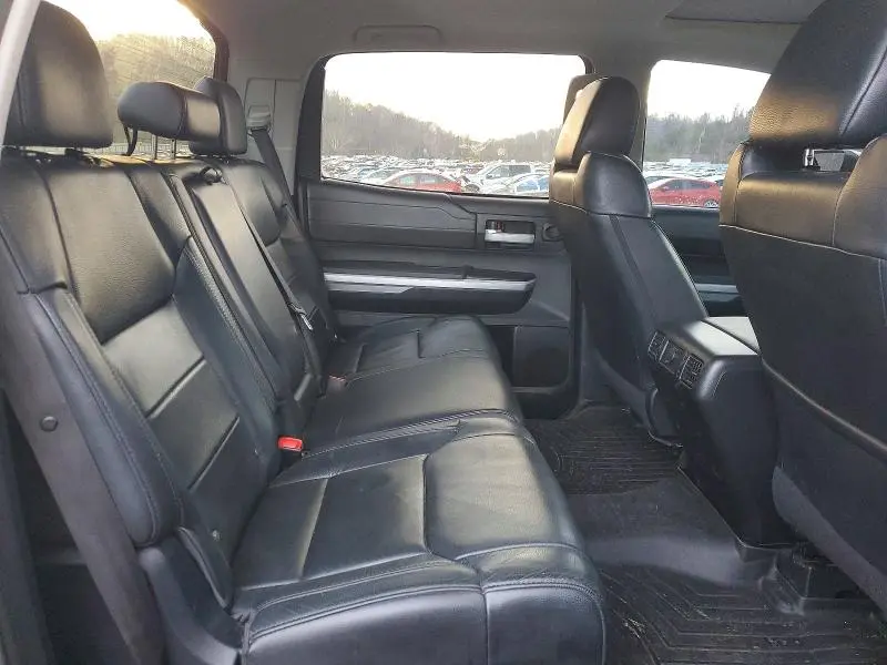 2014 TOYOTA TUNDRA CREWMAX LIMITED  