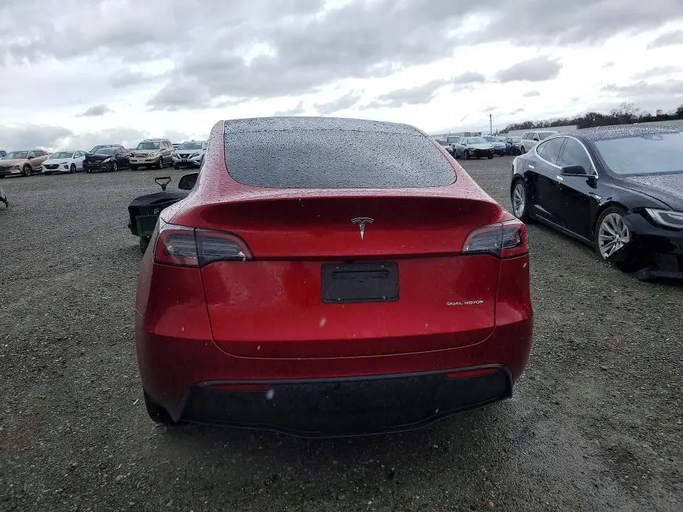 2024 TESLA MODEL Y   