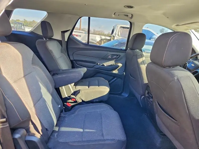 2018 CHEVROLET TRAVERSE LT  