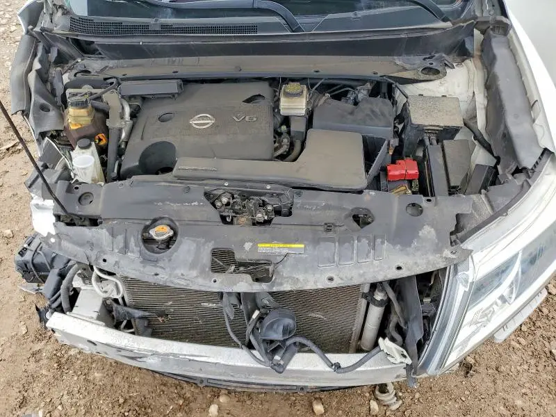 2015 NISSAN PATHFINDER SV  