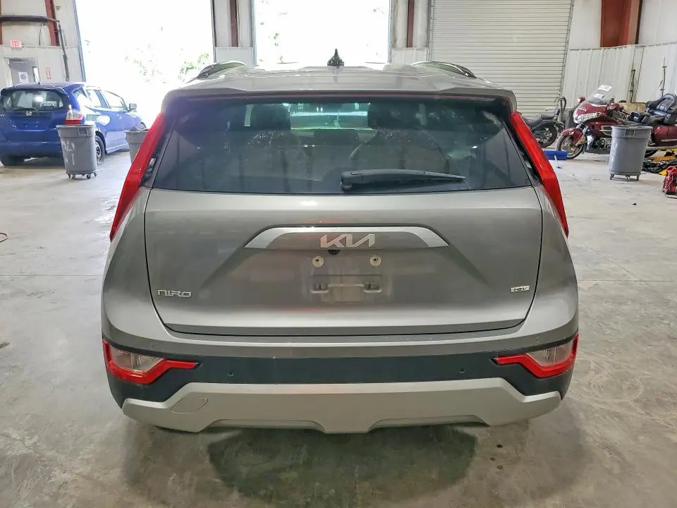 2023 KIA NIRO EX  