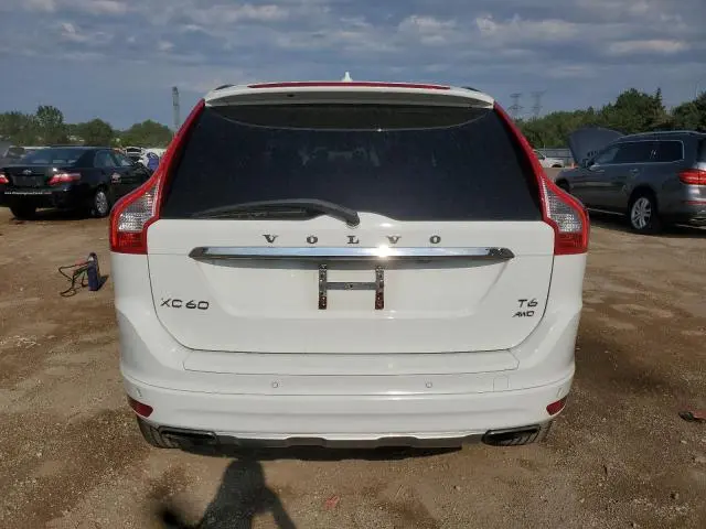 2015 VOLVO XC60 T6 PREMIER  