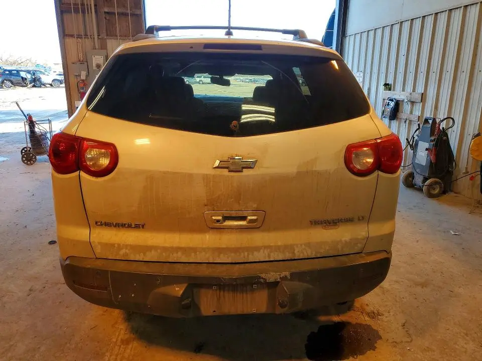 2011 CHEVROLET TRAVERSE LT  